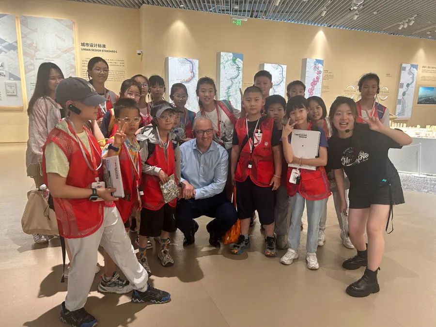 c81e728d9d4c2f636f067f89cc14862c