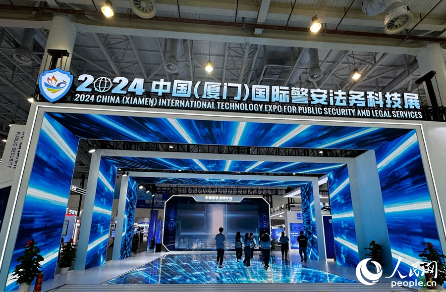 LOCAL17257826181279MBZCTEQWO