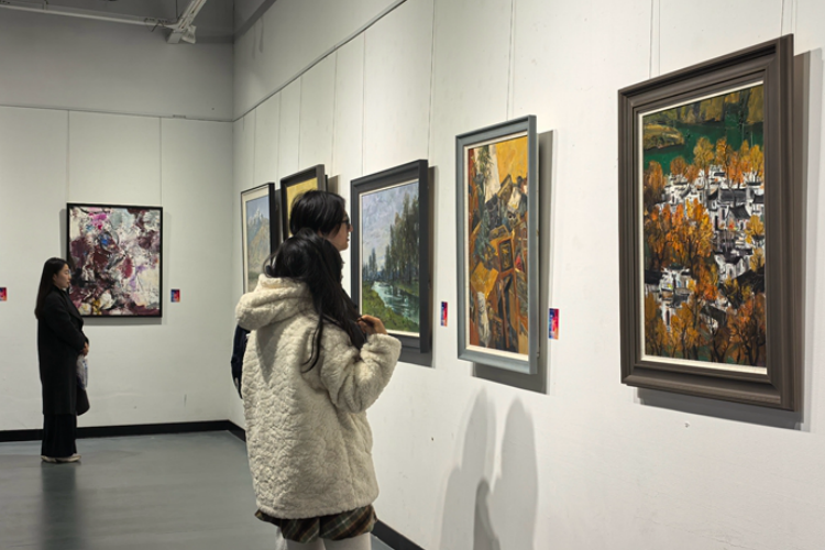 fdf44f0ad8511bee93e51ef4c239e574