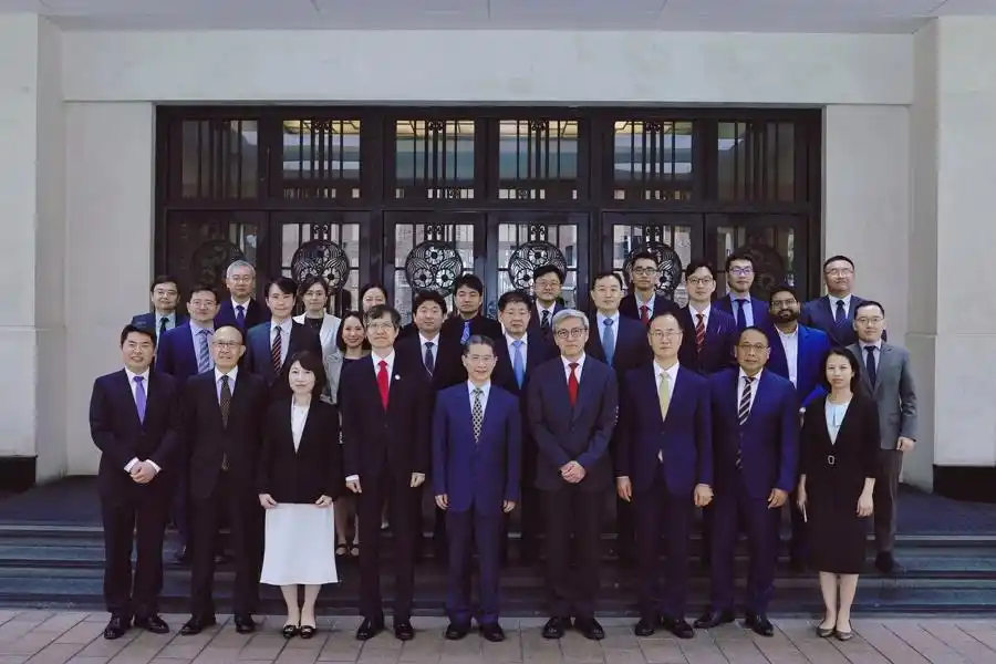 4a36acaf2edda3cc563fc1f22557e70e233f9252